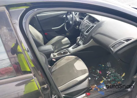 2012 Ford Focus Se z USA, uszkodzony, nr VIN 1FAHP3K2XCL413826